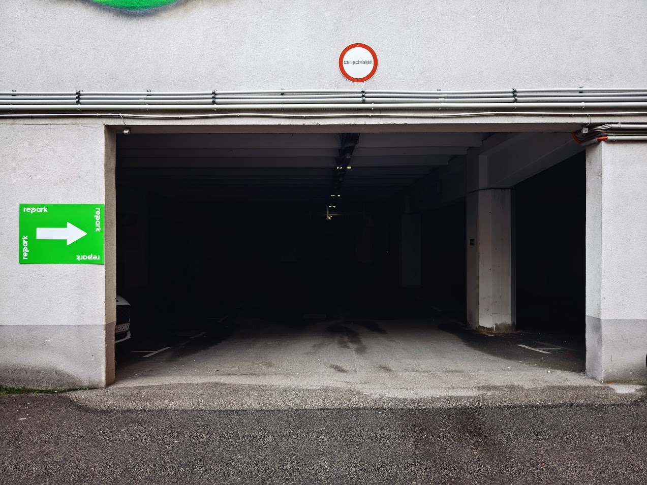 Garage Wolfganggasse entrance