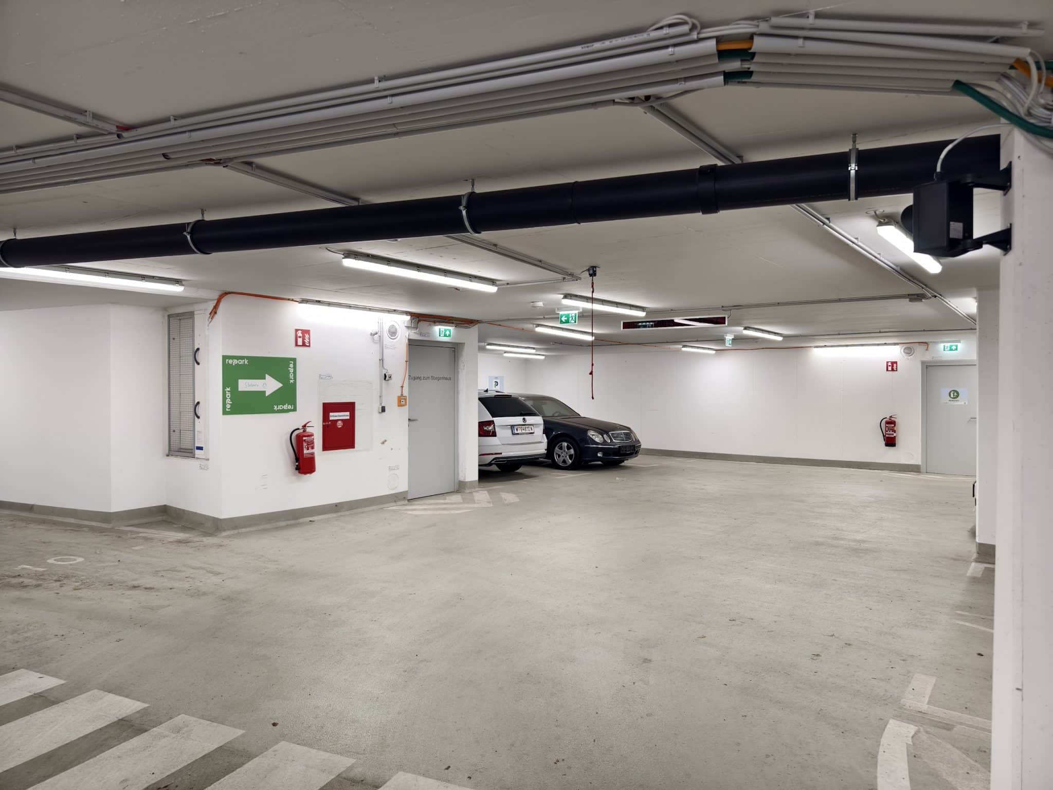 Garage Gersthofer Straße Innenansicht
