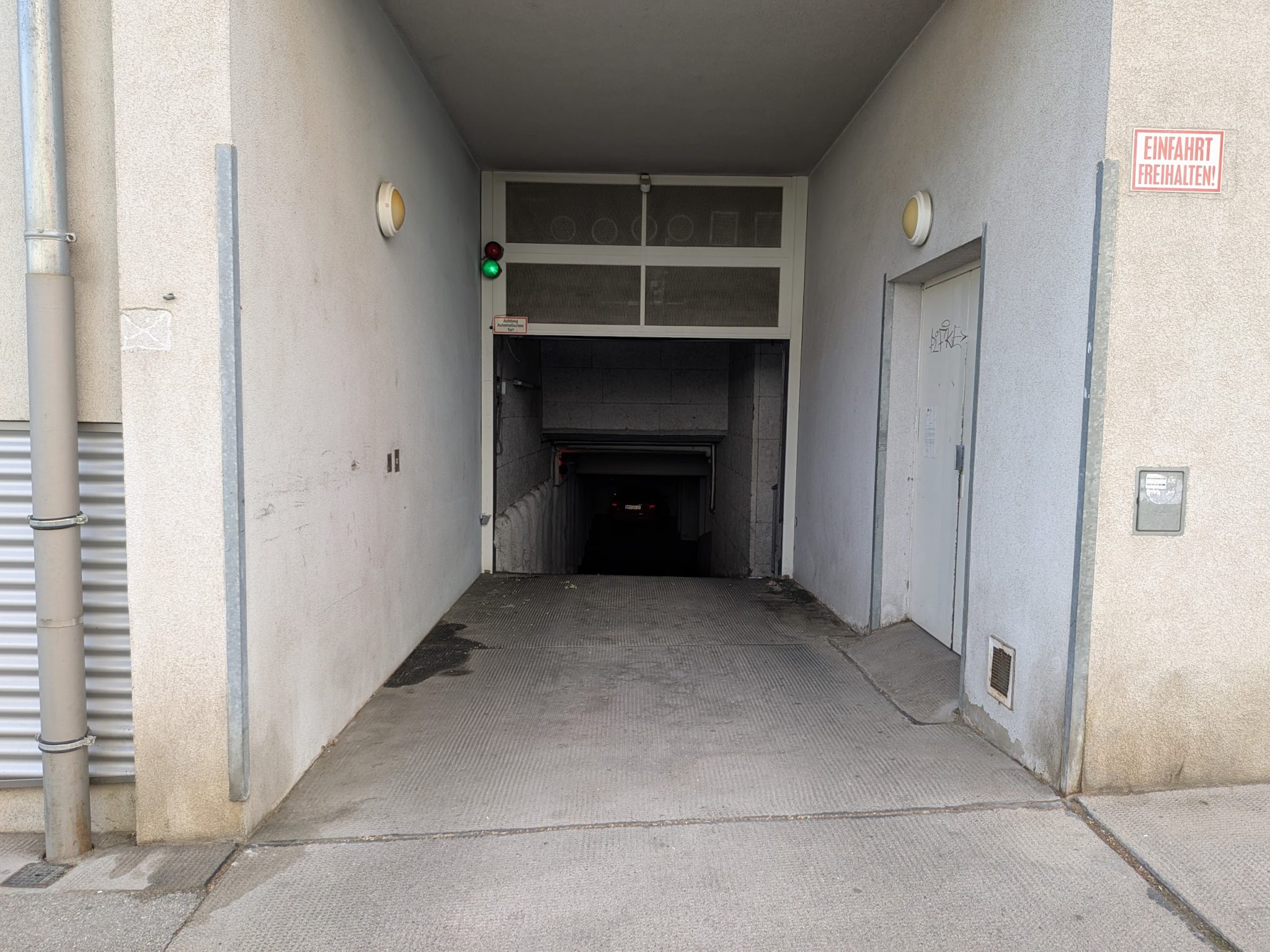 Garage Bhf Wien Penzing entrance