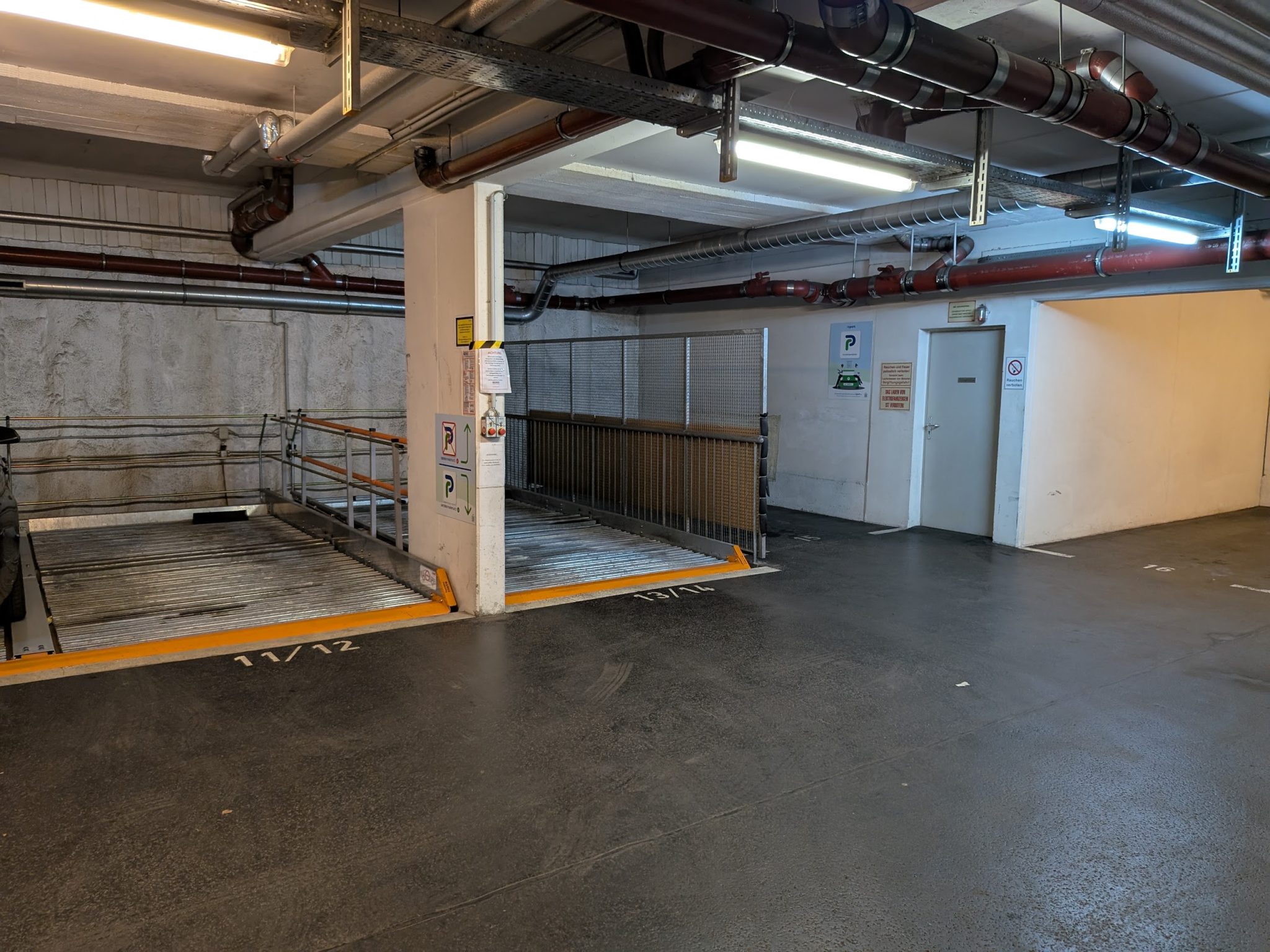 Garage Bhf Wien Penzing Innenansicht