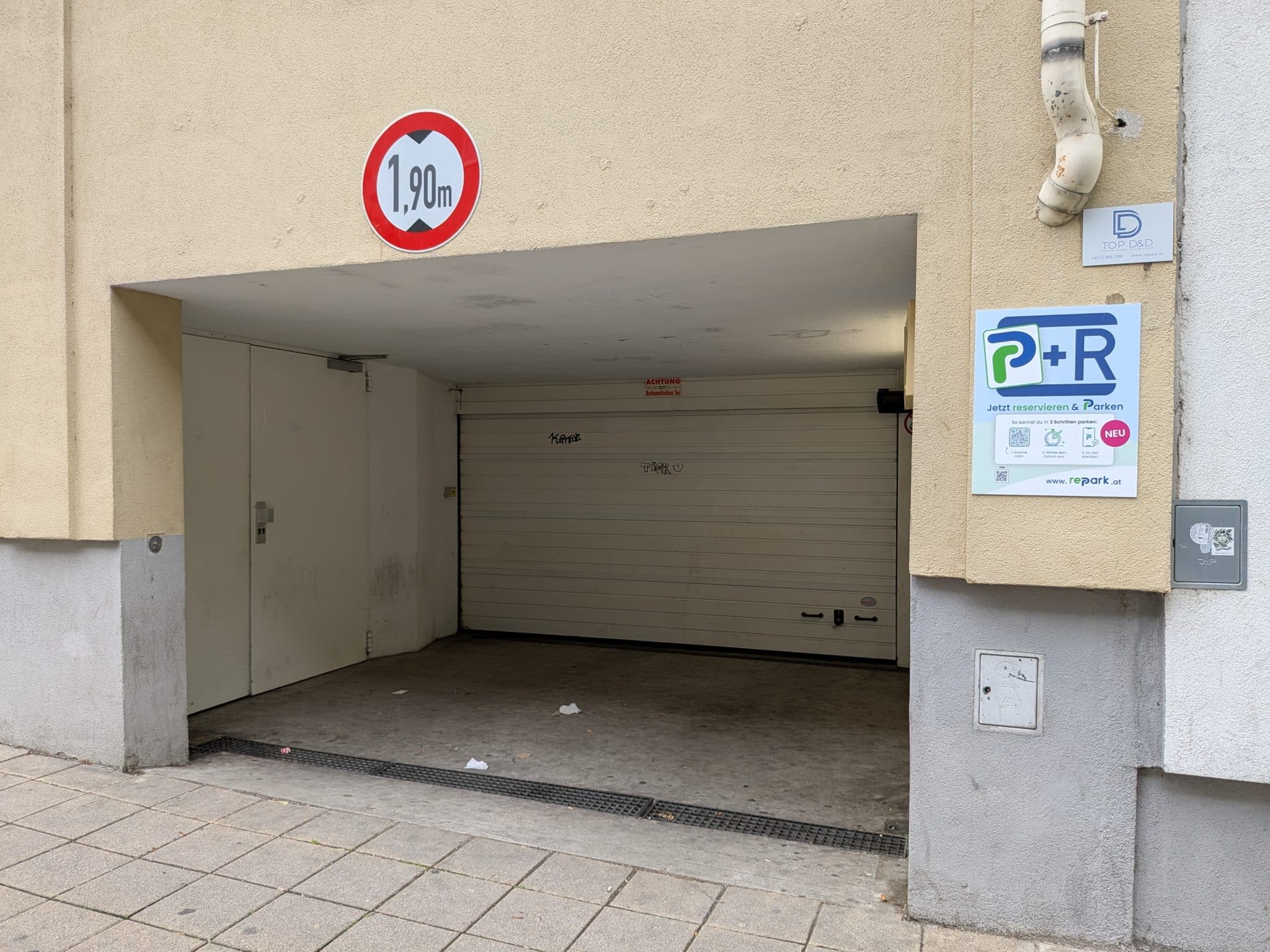 Garage Ettenreichgasse Einfahrt