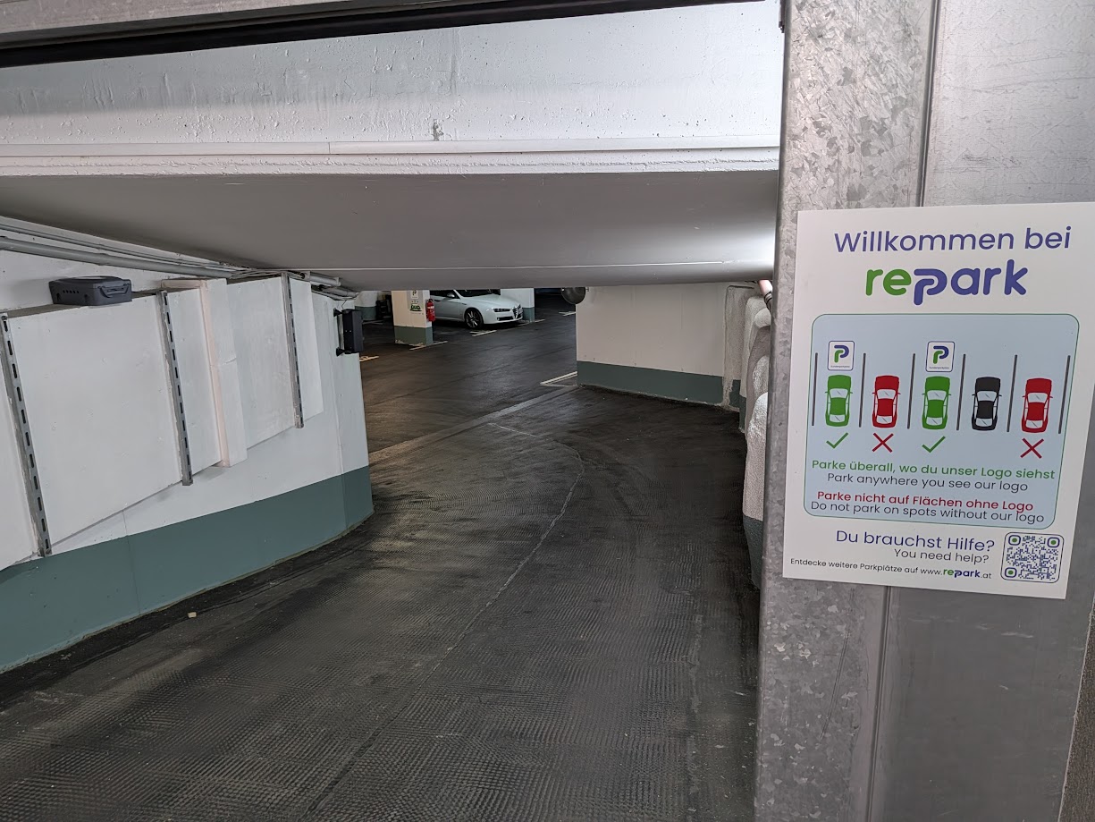 Garage Siebenbrunnengasse Einfahrt