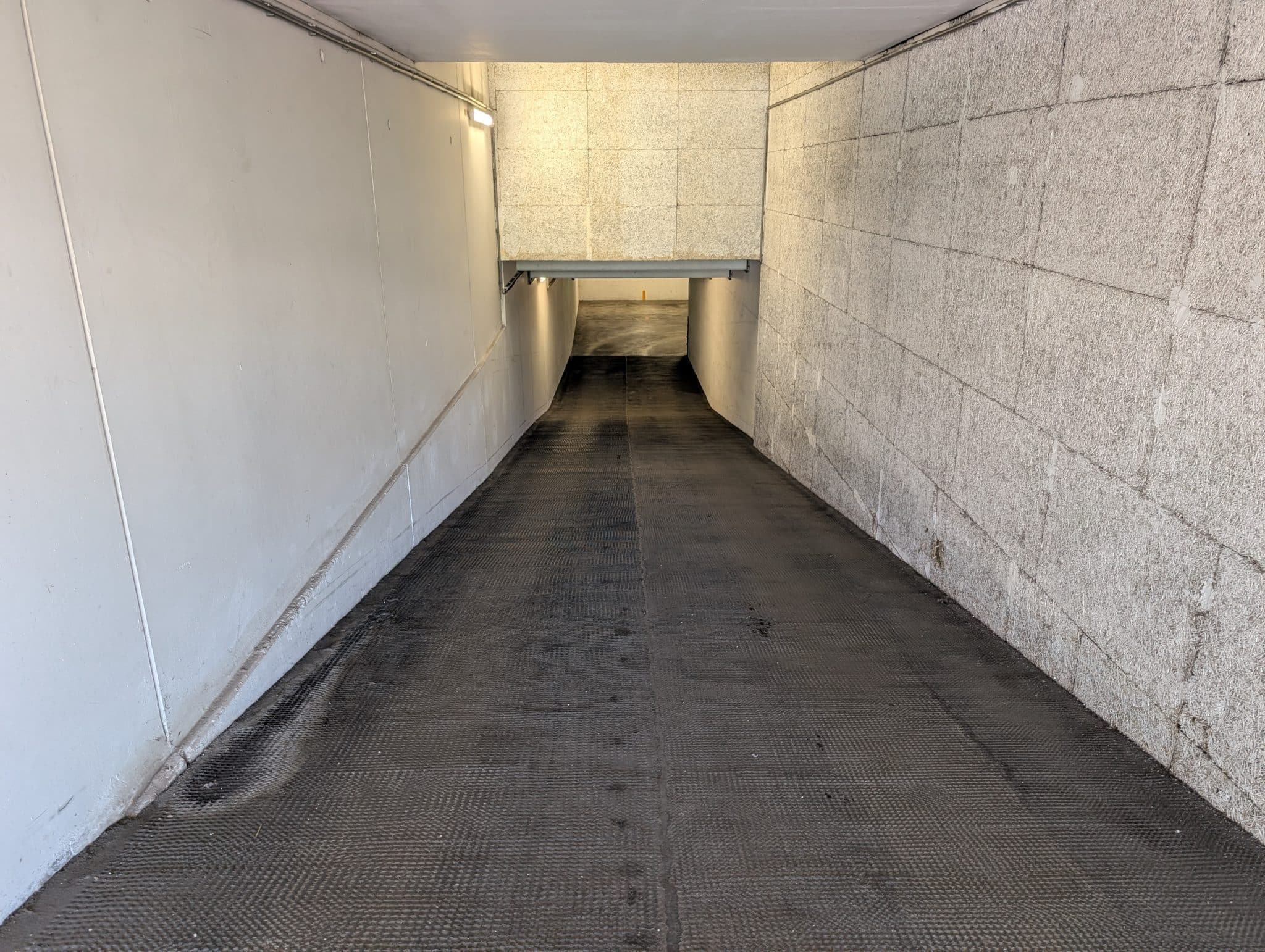 Garage Kendlerstraße entrance