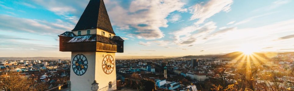 Graz Stadt Panorama Foto vom Schlossberg aus fotografiert